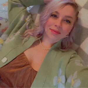 Meet your Posher, Sara